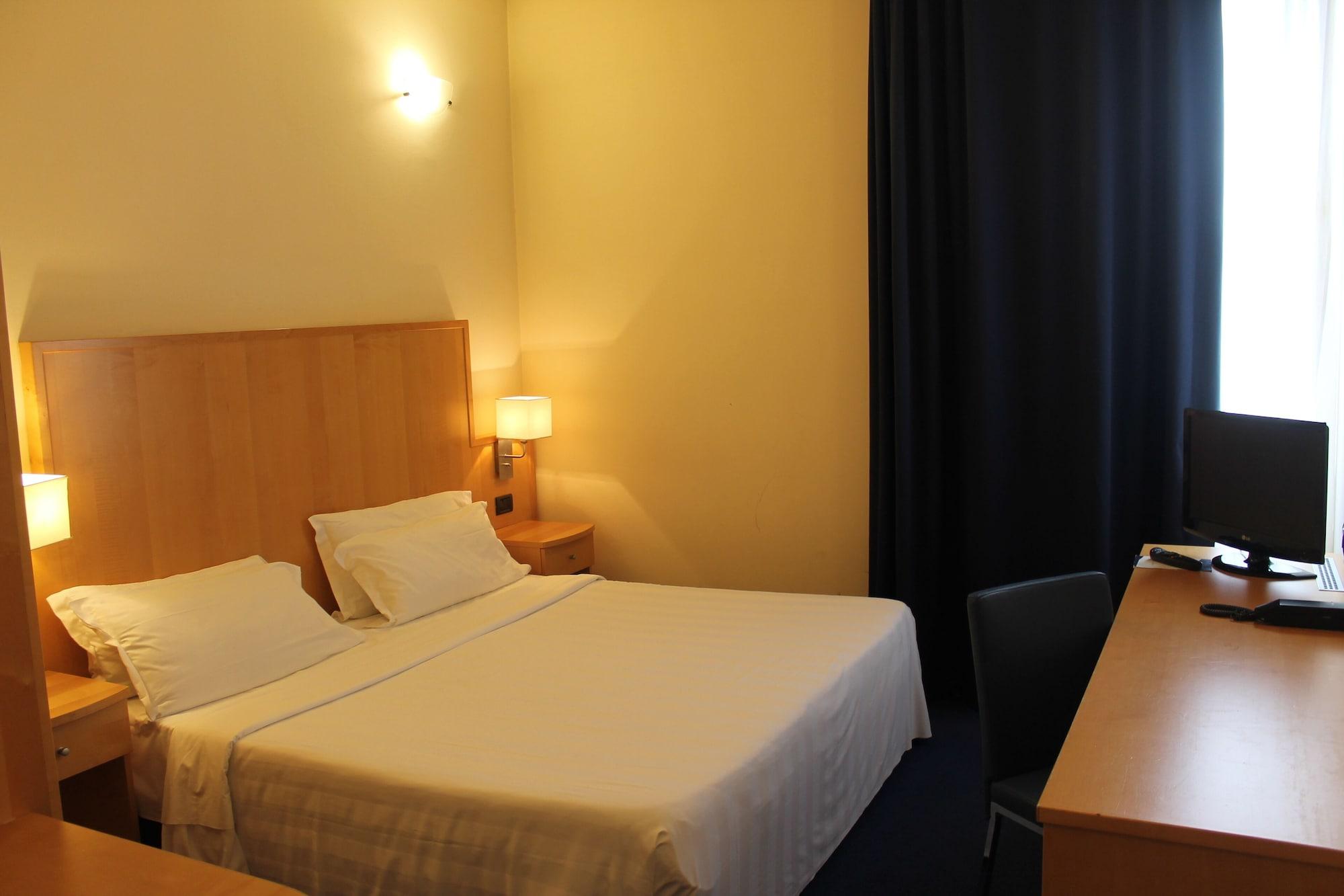 B&B Hotel Calenzano First Esterno foto