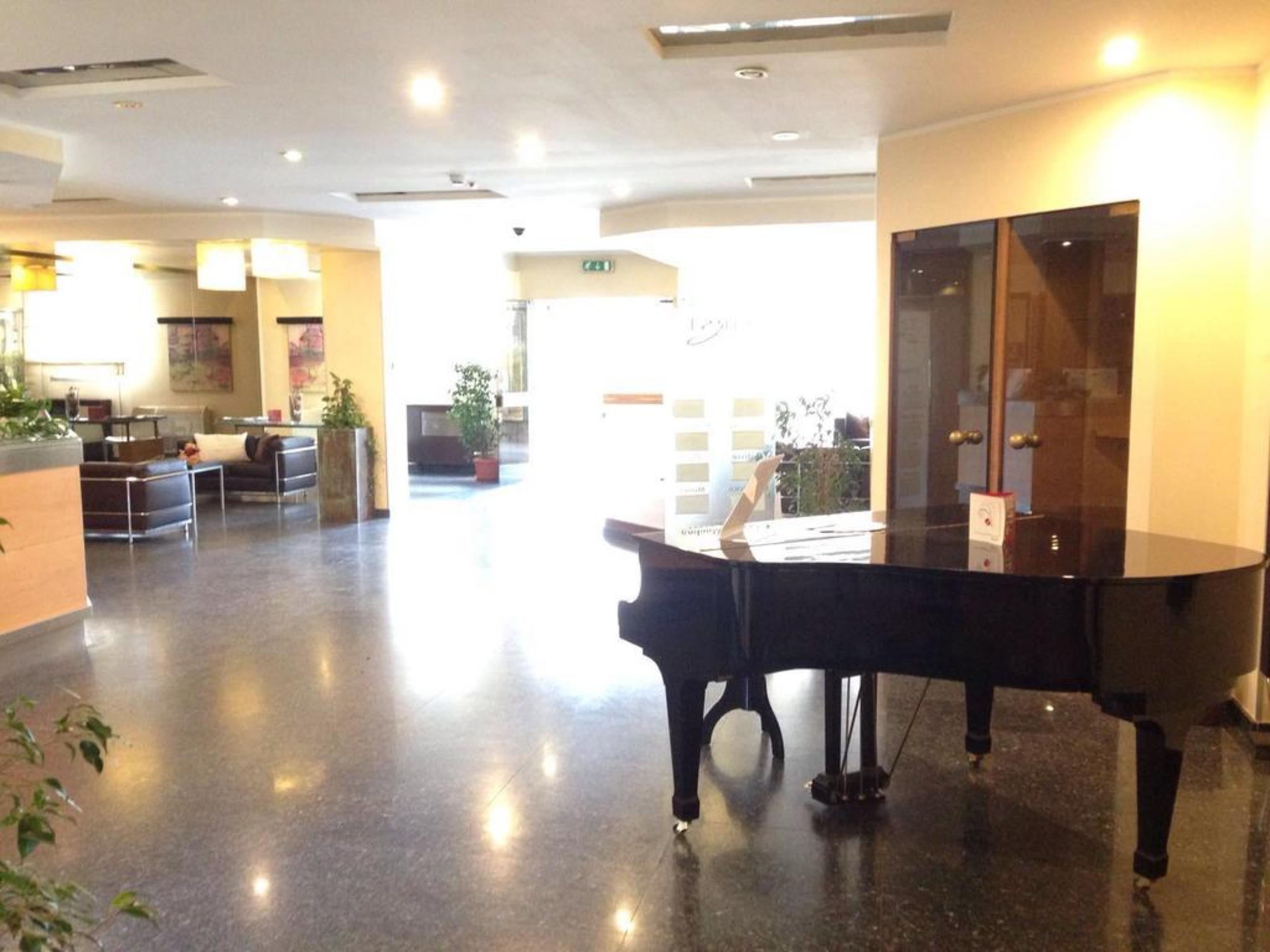B&B Hotel Calenzano First Esterno foto