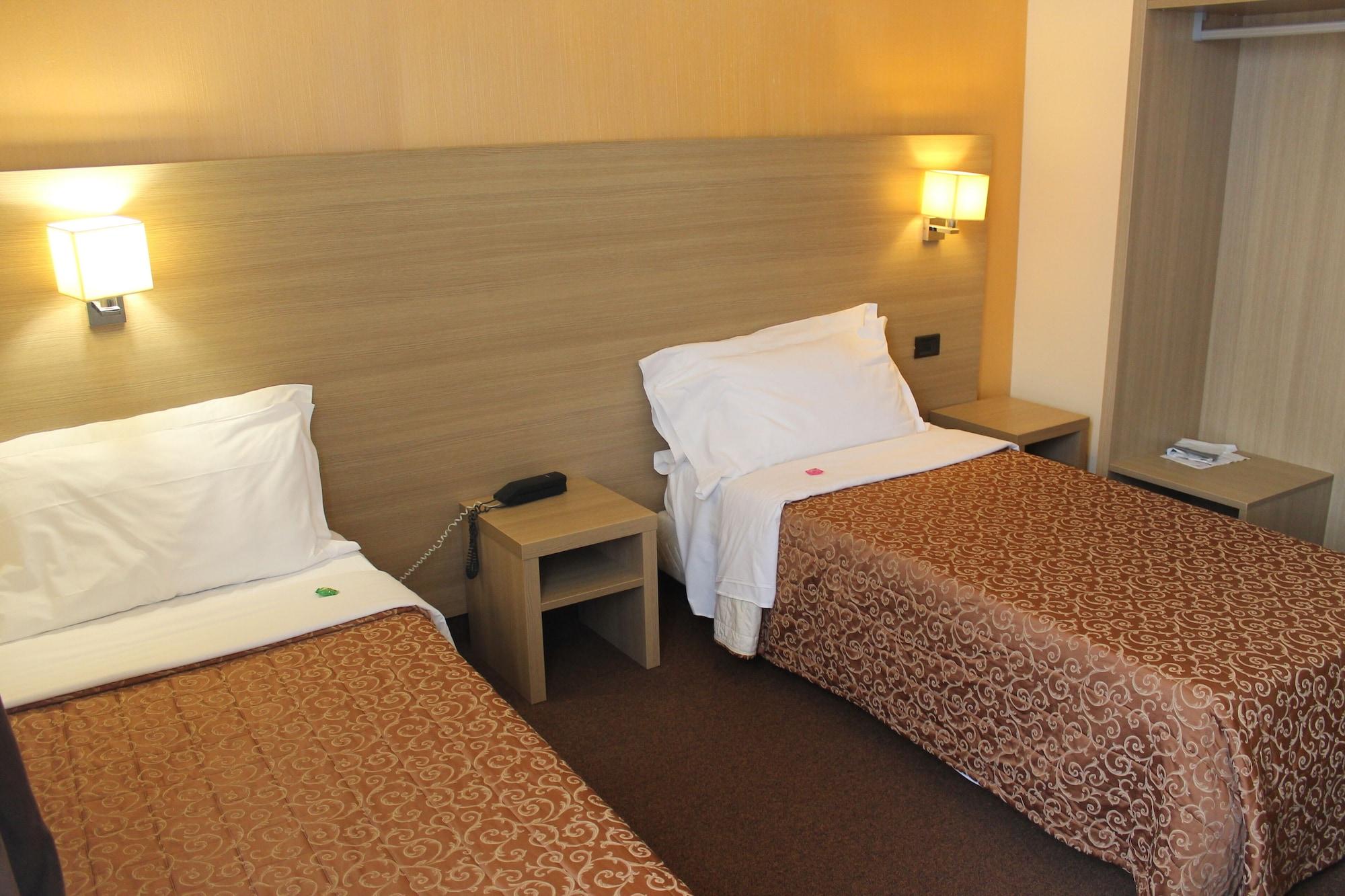 B&B Hotel Calenzano First Esterno foto