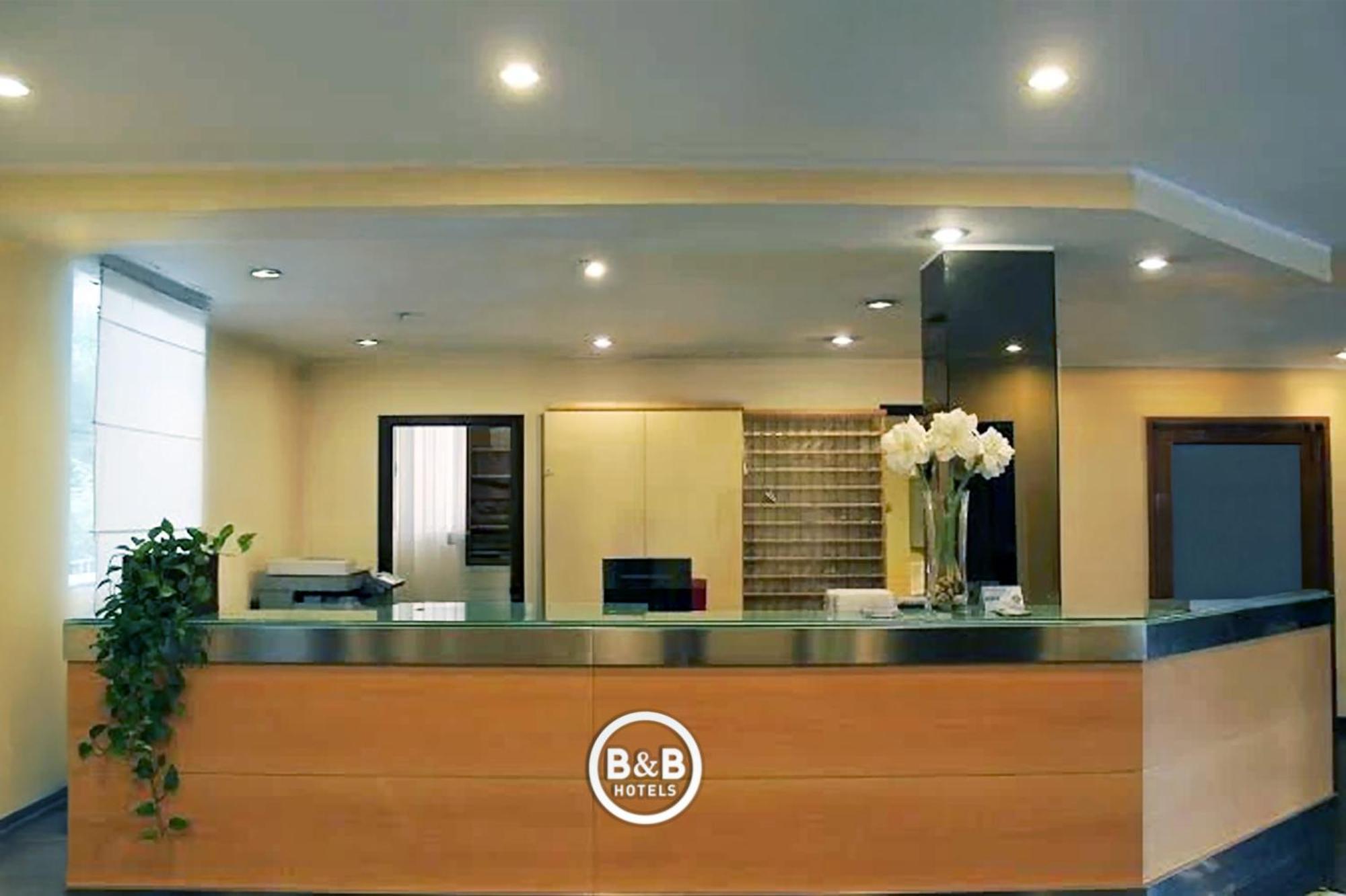B&B Hotel Calenzano First Esterno foto